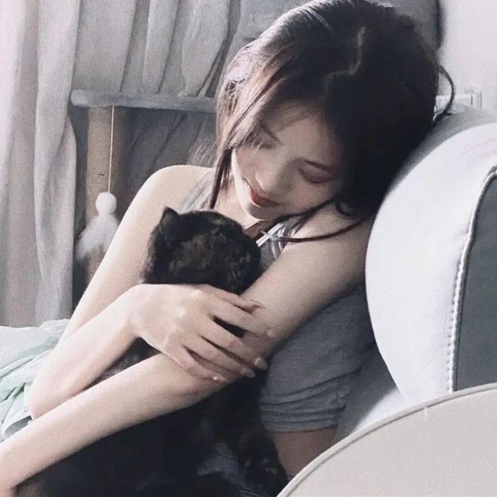 独家童话 封面
